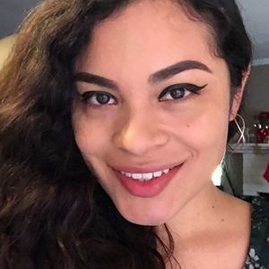 Meet your Posher, Pilar